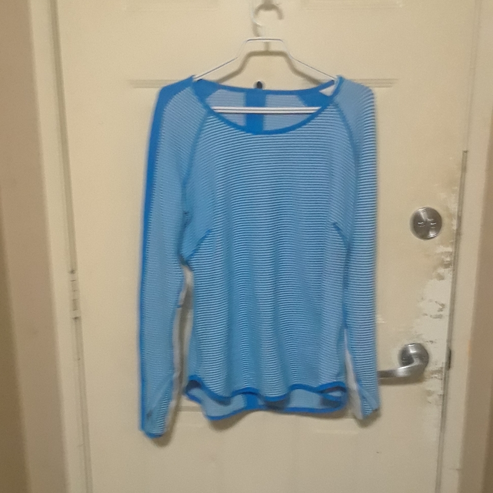 Lululemon long sleeve top